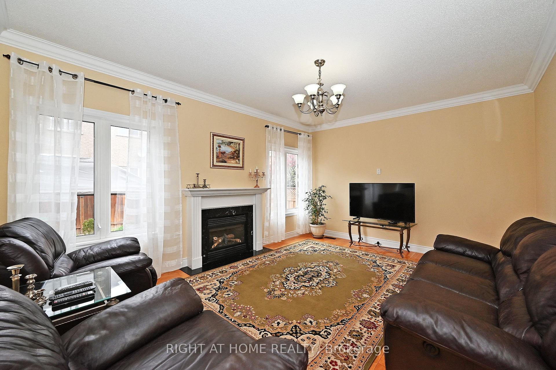 Photo 31 of 198 Seabreeze Avenue, Vaughan, Patterson — HOMEH