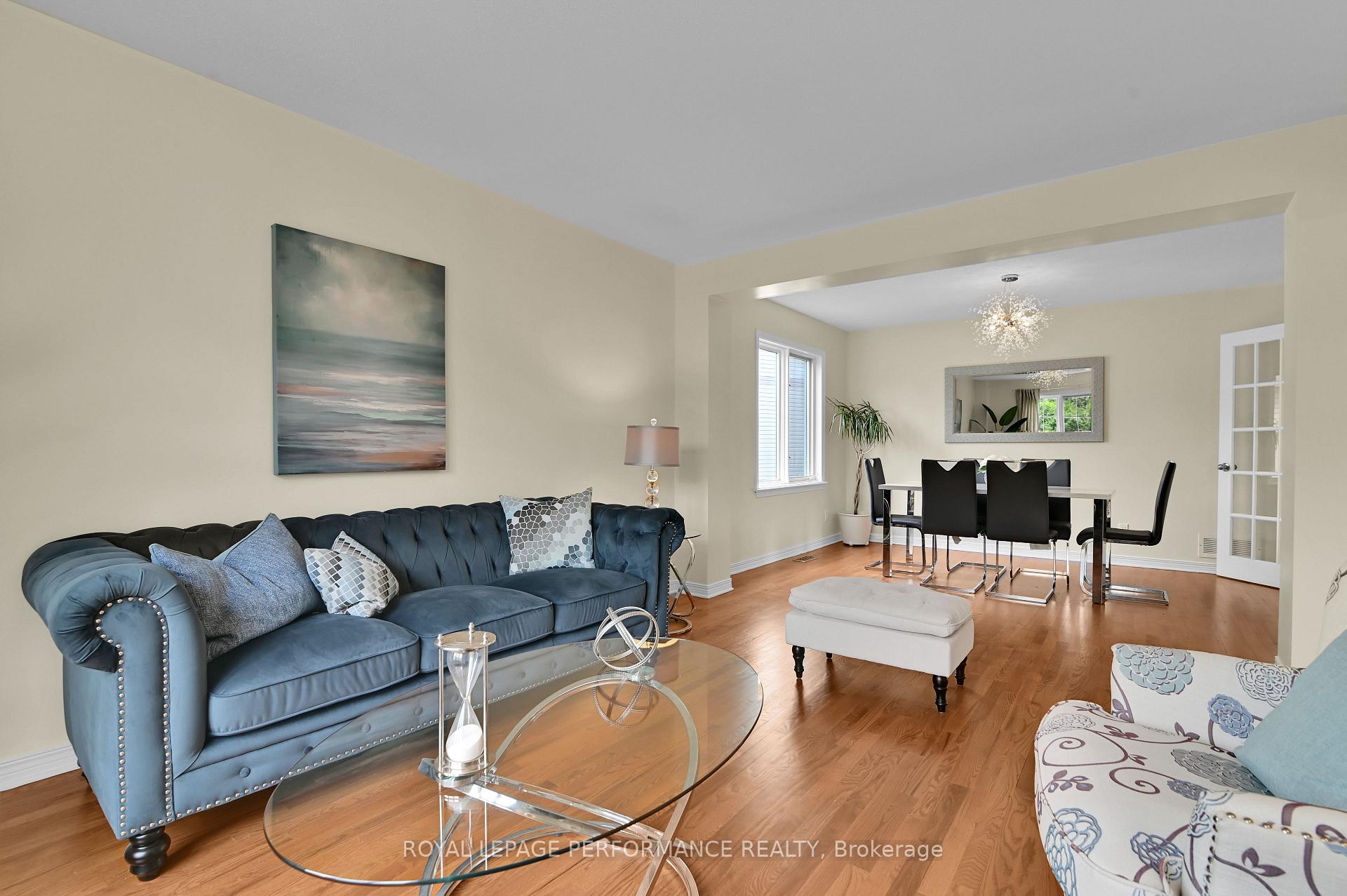 Photo 3 of 20 Upwood Street, Ottawa, Hunt Club Park/Greenboro — HOMEH
