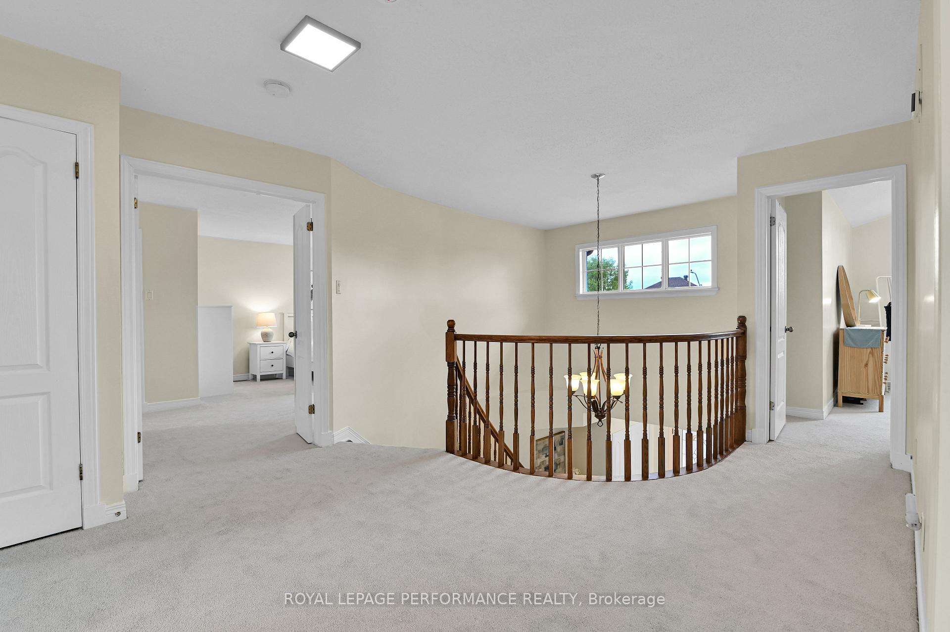 Photo 13 of 20 Upwood Street, Ottawa, Hunt Club Park/Greenboro — HOMEH