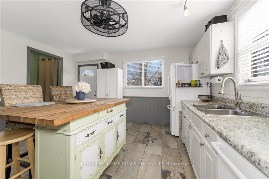 Photo 8 of 236 Lawnhurst Court, Hamilton, Lawfield — HOMEH