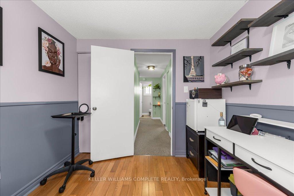 Photo 3 of 236 Lawnhurst Court, Hamilton, Lawfield — HOMEH