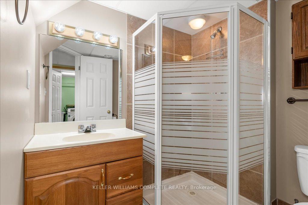 Photo 13 of 236 Lawnhurst Court, Hamilton, Lawfield — HOMEH