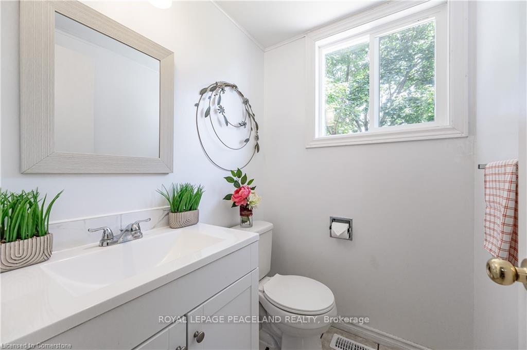 Photo 18 of Unit B, 526 Glen Forrest Boulevard, Waterloo — HOMEH