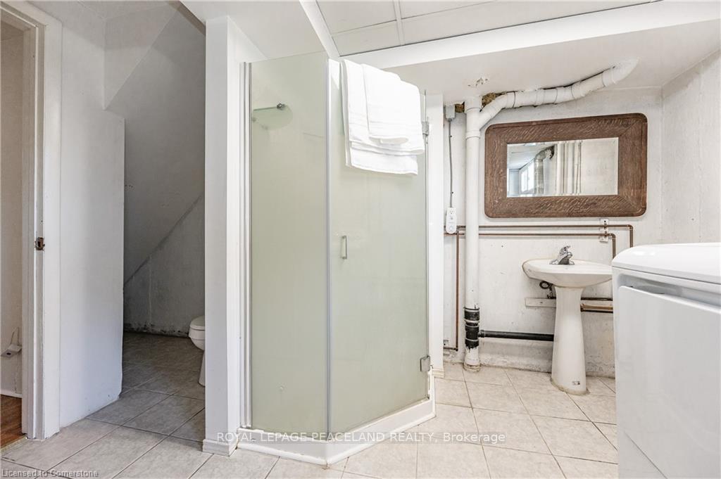 Photo 29 of Unit B, 526 Glen Forrest Boulevard, Waterloo — HOMEH