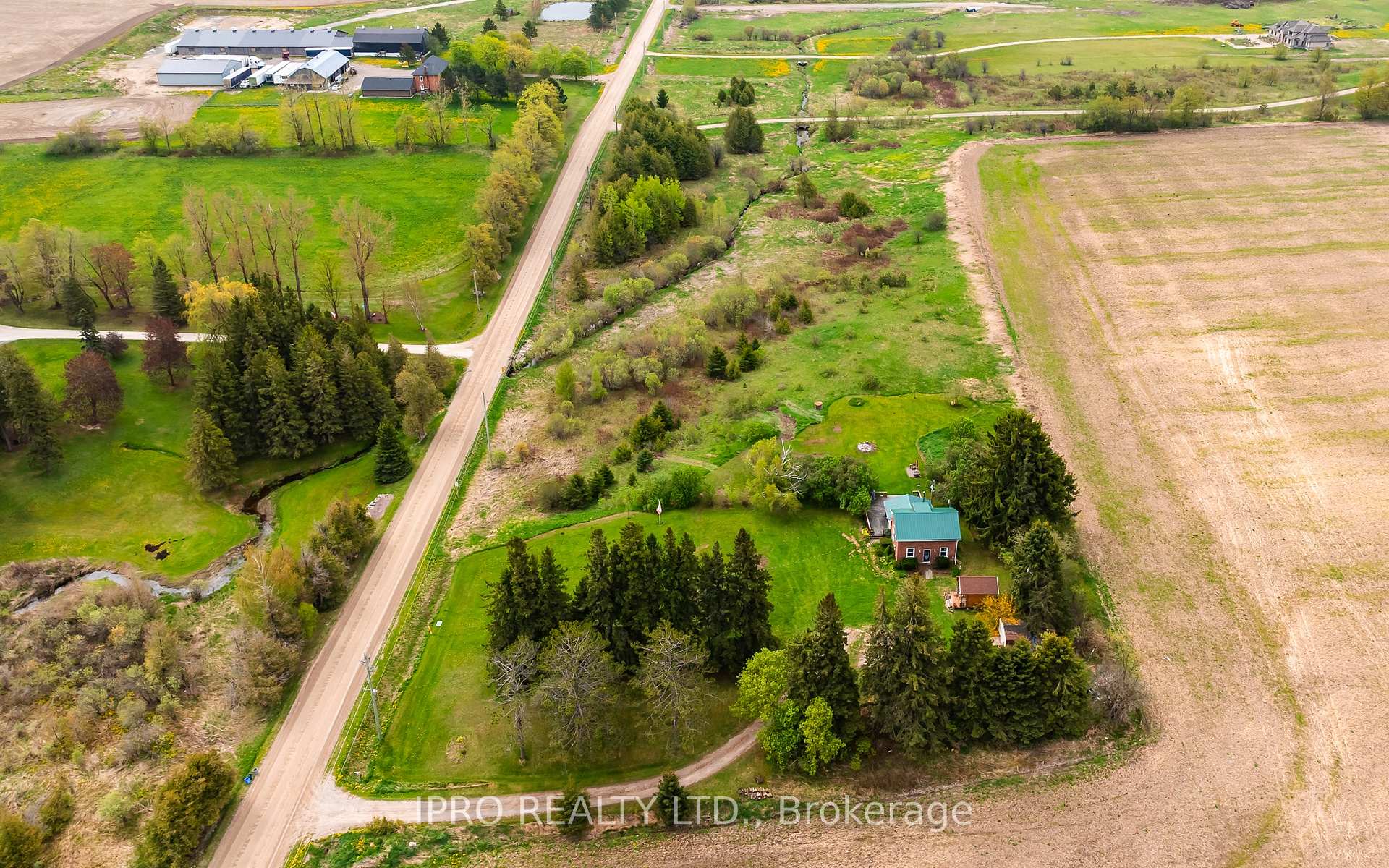 Photo 2 of 513506 2nd Line, Amaranth, Rural Amaranth — HOMEH