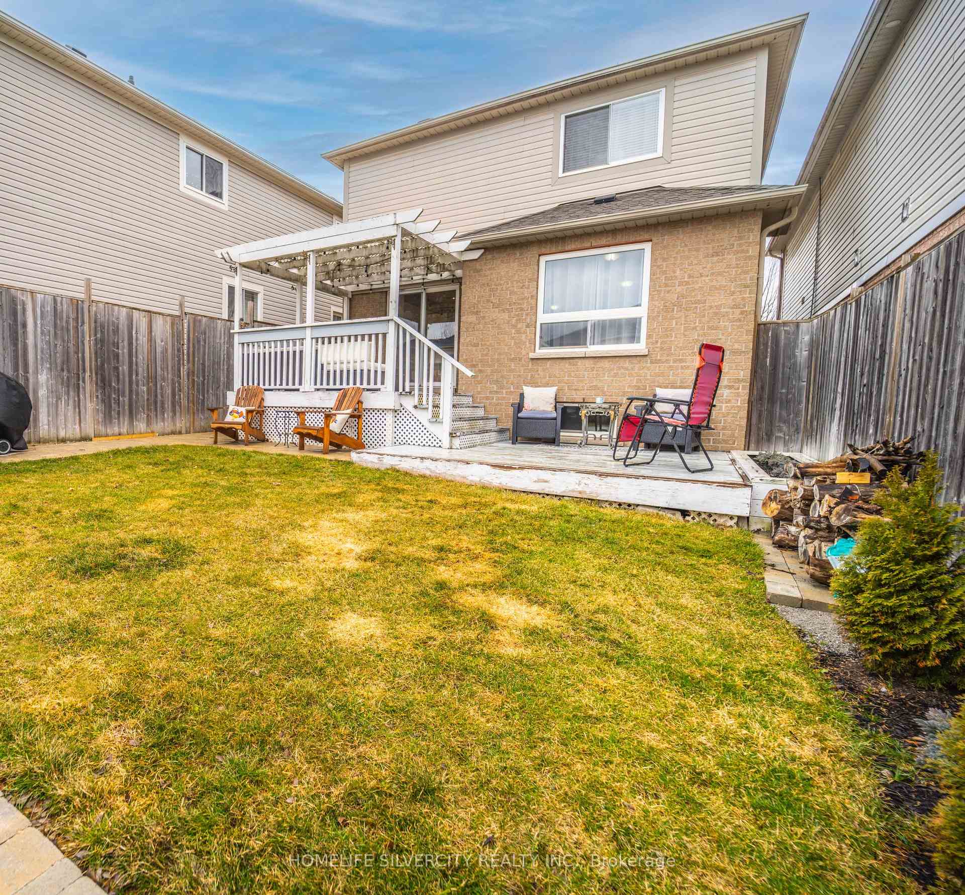 Photo 45 of 55 Bottrell Street, Clarington, Bowmanville — HOMEH