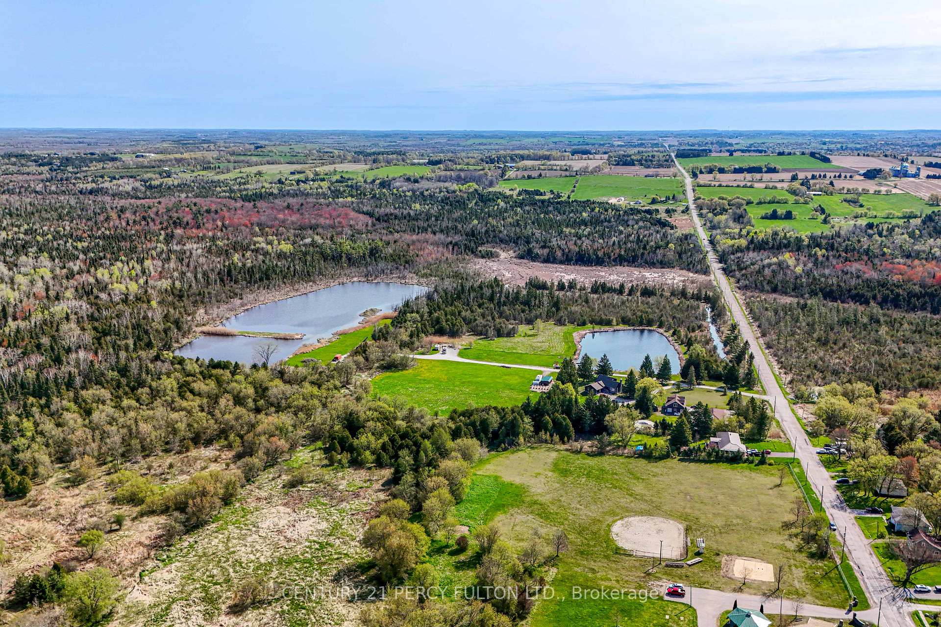 Photo 6 of 265 Zephyr Road, Uxbridge, Rural Uxbridge — HOMEH