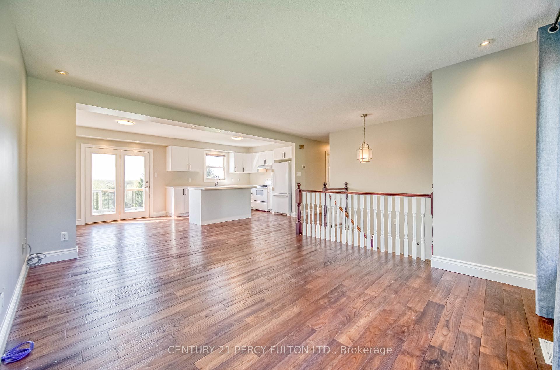 Photo 9 of 265 Zephyr Road, Uxbridge, Rural Uxbridge — HOMEH