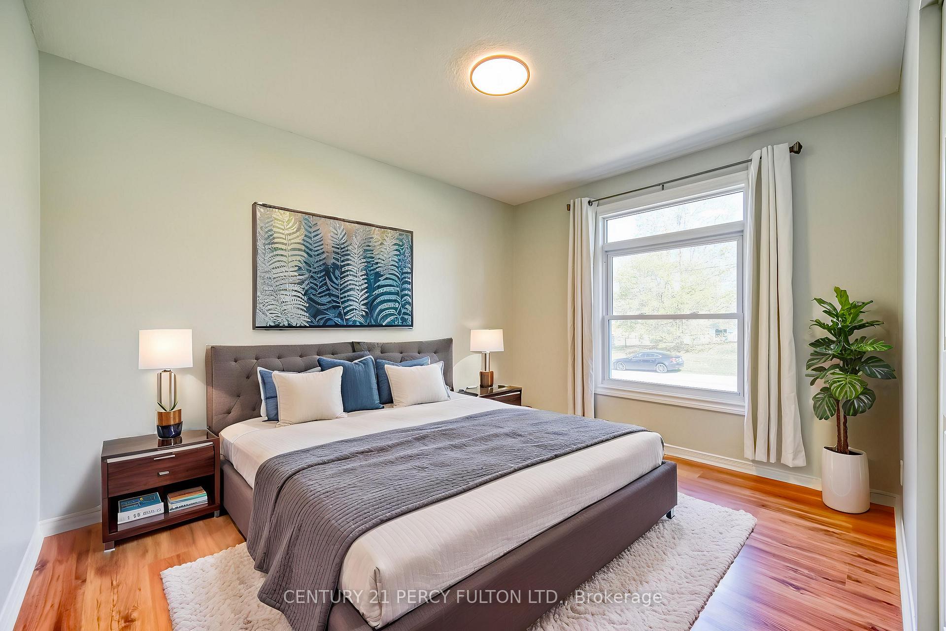 Photo 10 of 265 Zephyr Road, Uxbridge, Rural Uxbridge — HOMEH