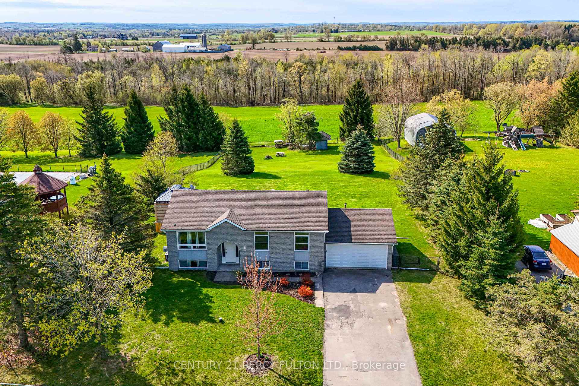 Photo 35 of 265 Zephyr Road, Uxbridge, Rural Uxbridge — HOMEH