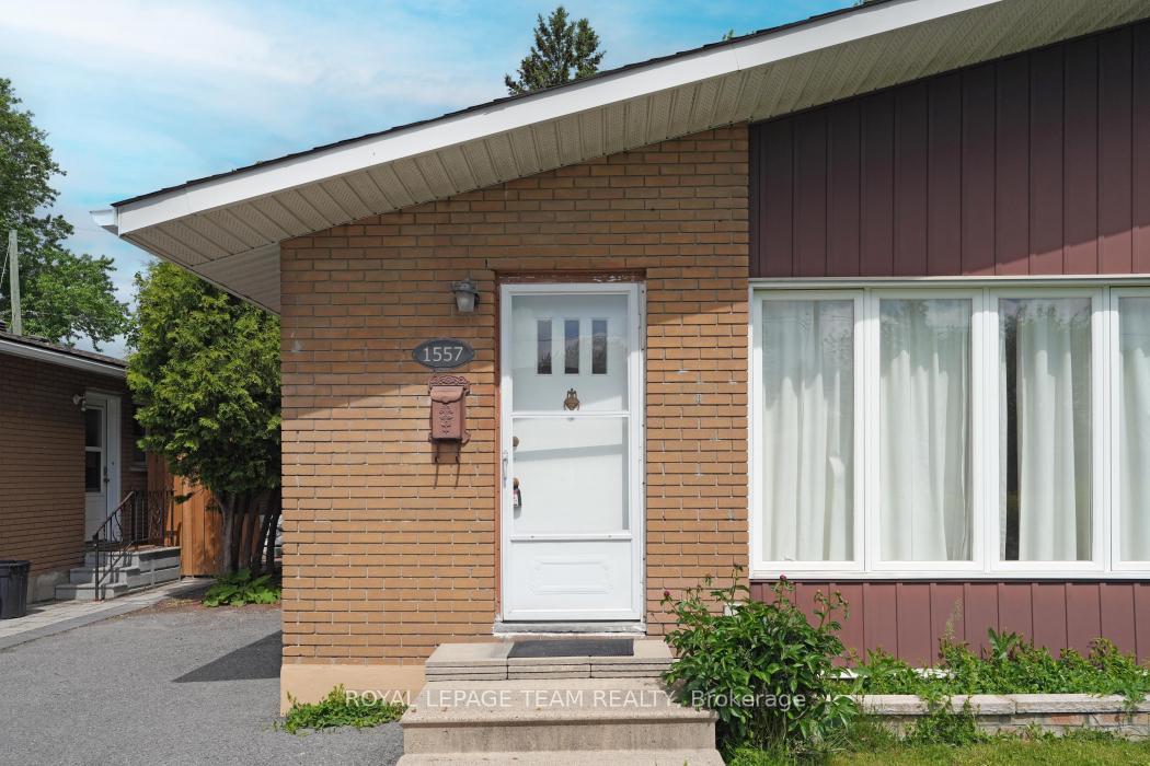 Photo 3 of 1557 Baseline Road, Ottawa, Copeland Park — HOMEH
