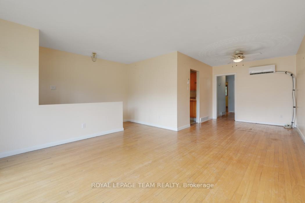 Photo 8 of 1557 Baseline Road, Ottawa, Copeland Park — HOMEH