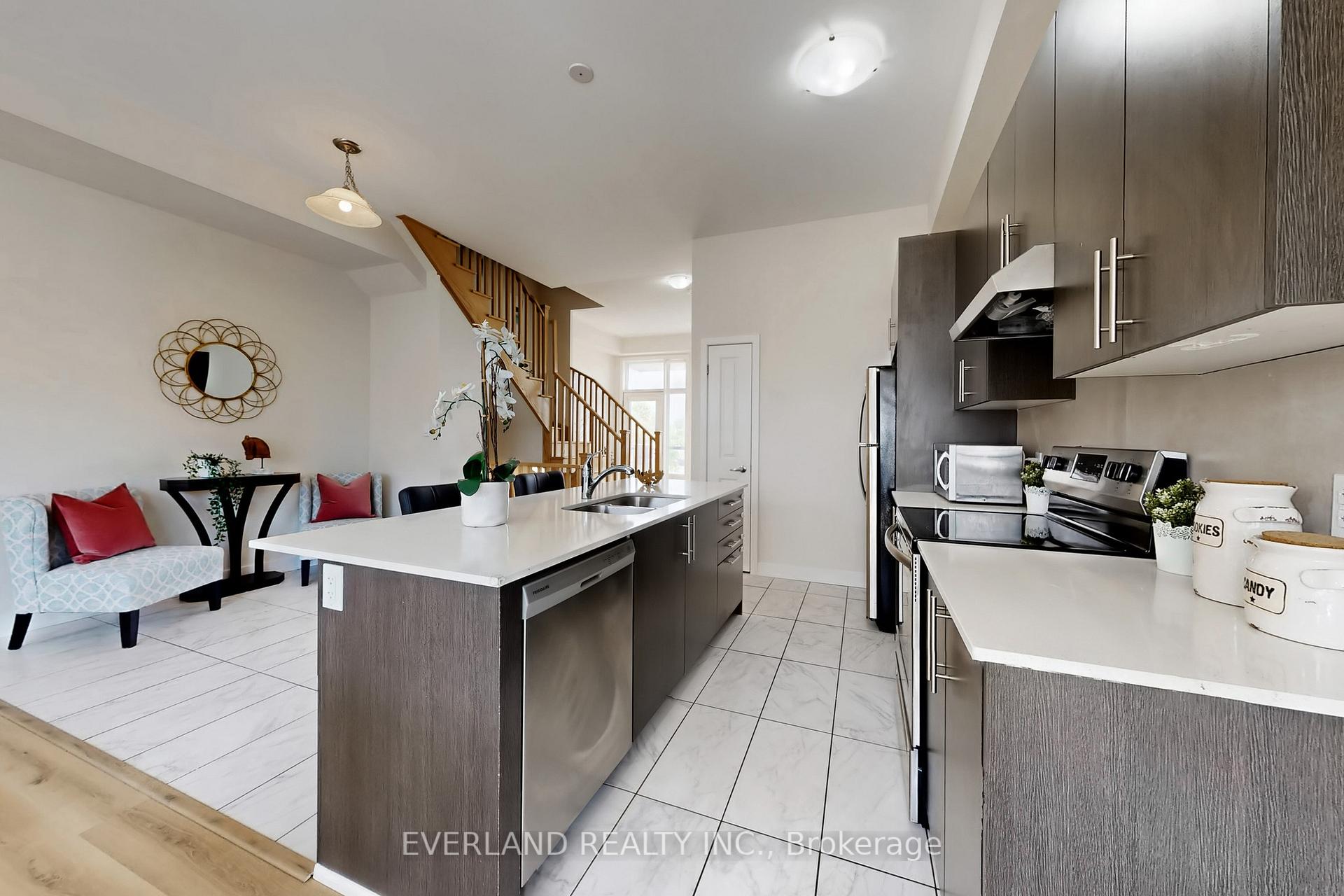 Photo 13 of 115 Carpaccio Avenue, Vaughan, Vellore Village — HOMEH