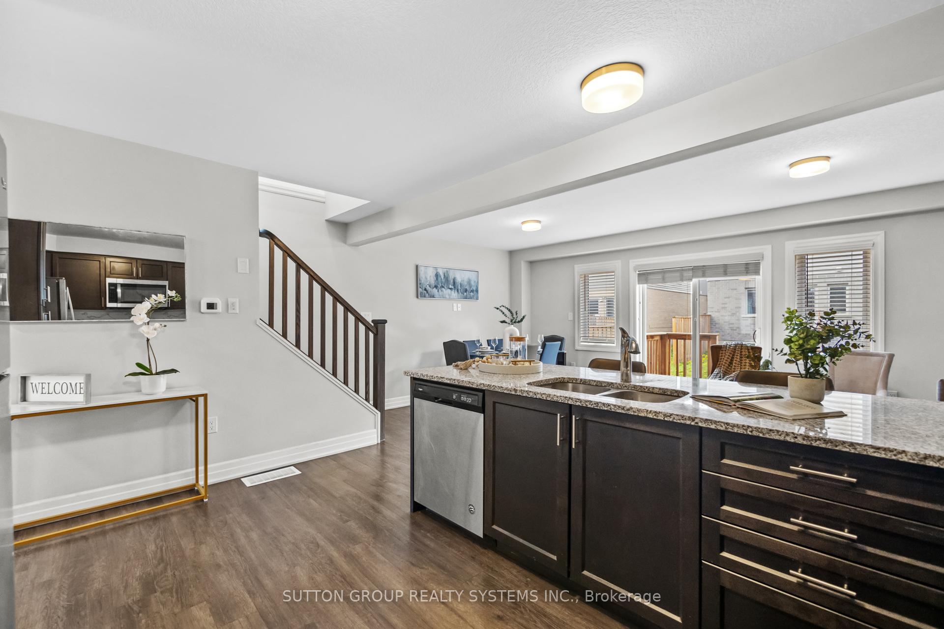 Photo 3 of 41 Nieson Street S, Cambridge — HOMEH