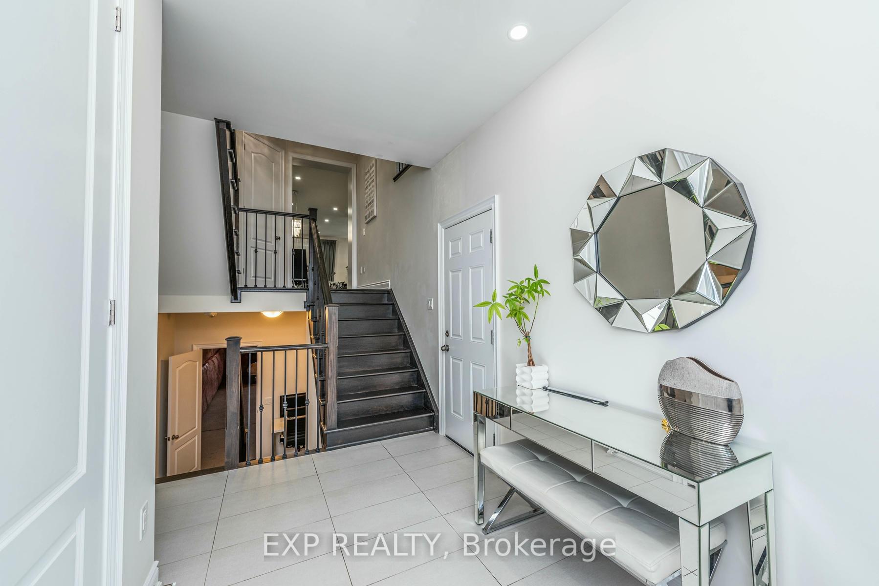 Photo 5 of 57 Valleybrook Crescent, Caledon, Rural Caledon — HOMEH