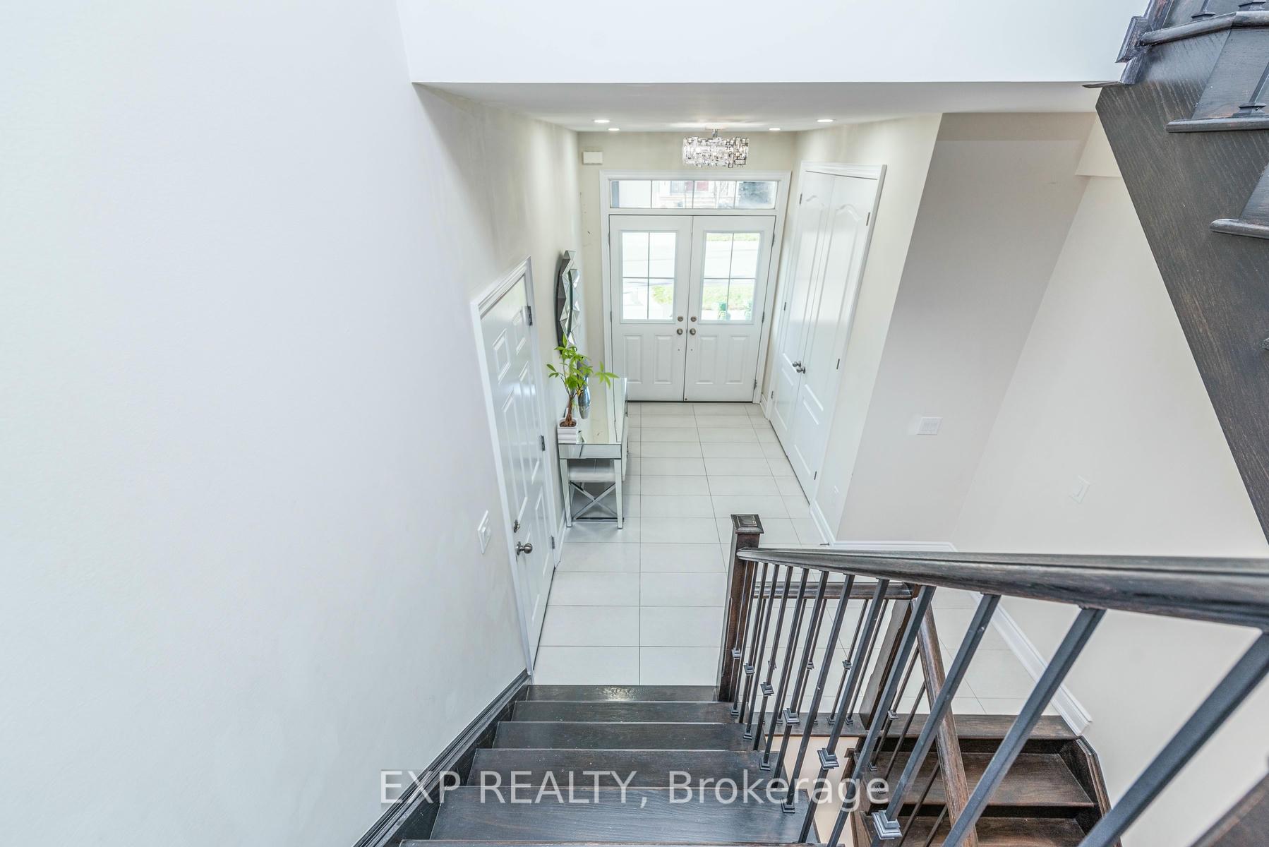 Photo 3 of 57 Valleybrook Crescent, Caledon, Rural Caledon — HOMEH