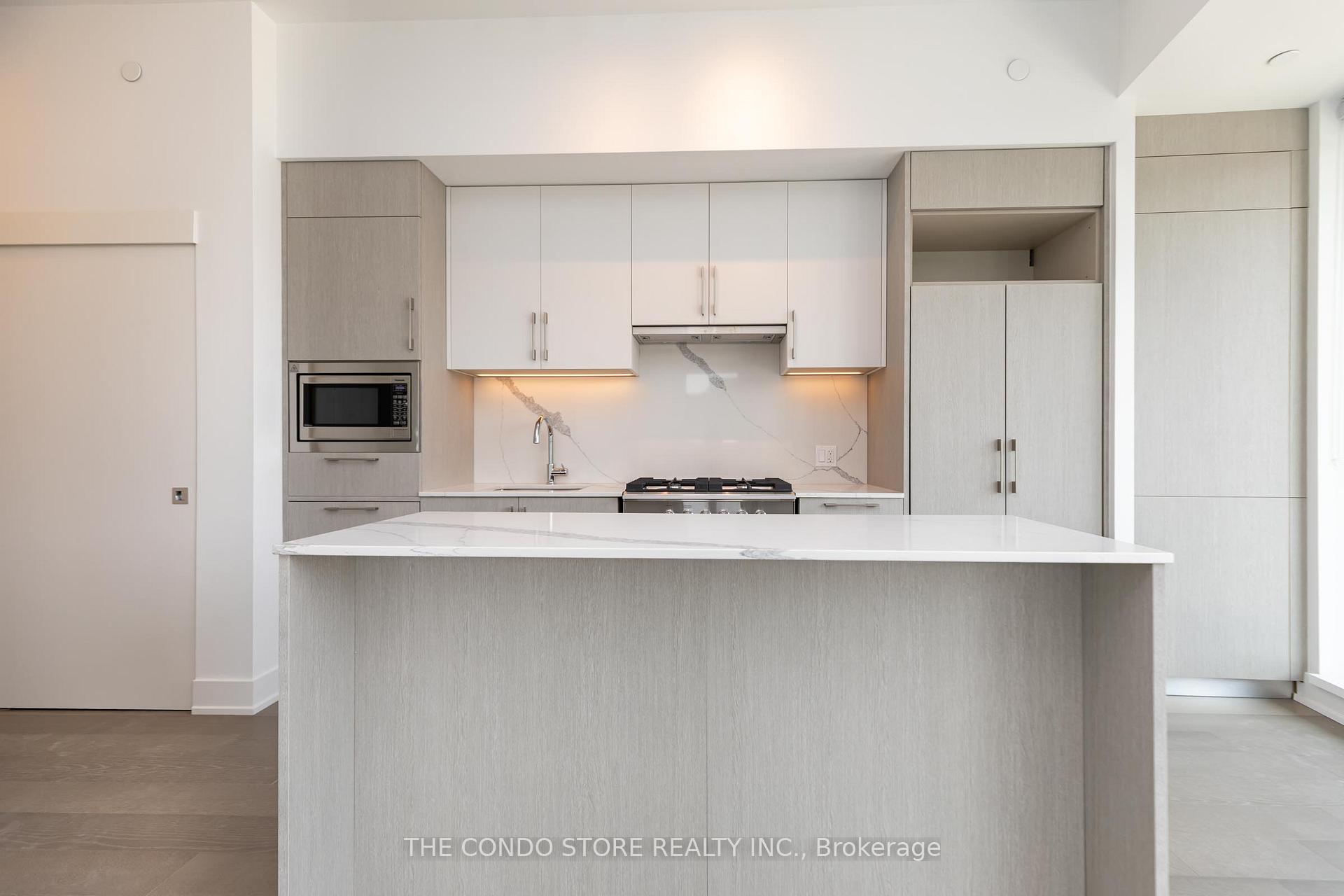 Photo 2 of Unit 302, 8 Manor Road W, Toronto, Yonge-Eglinton — HOMEH