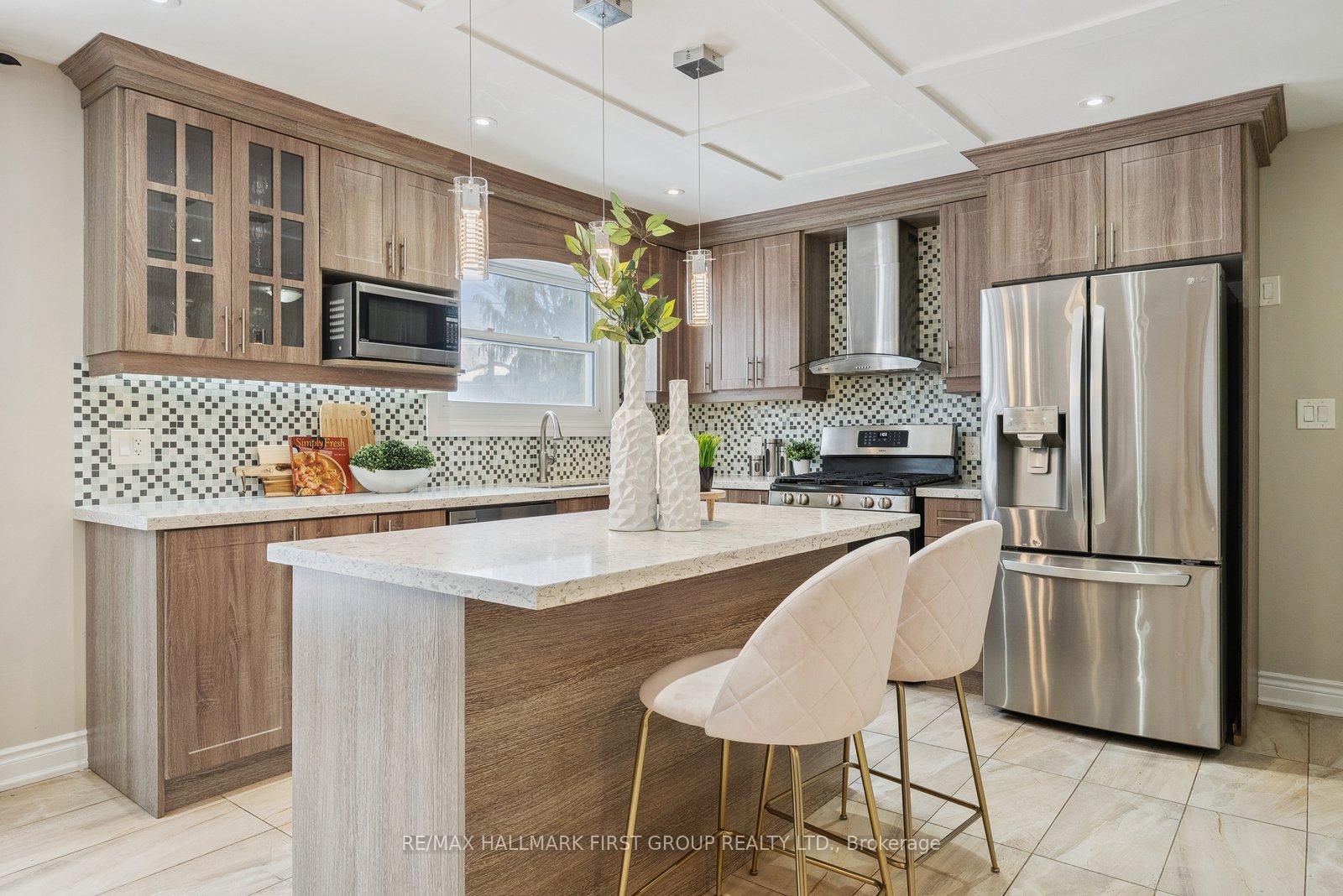 Photo 13 of 627 Sunset Boulevard, Clarington, Newcastle — HOMEH