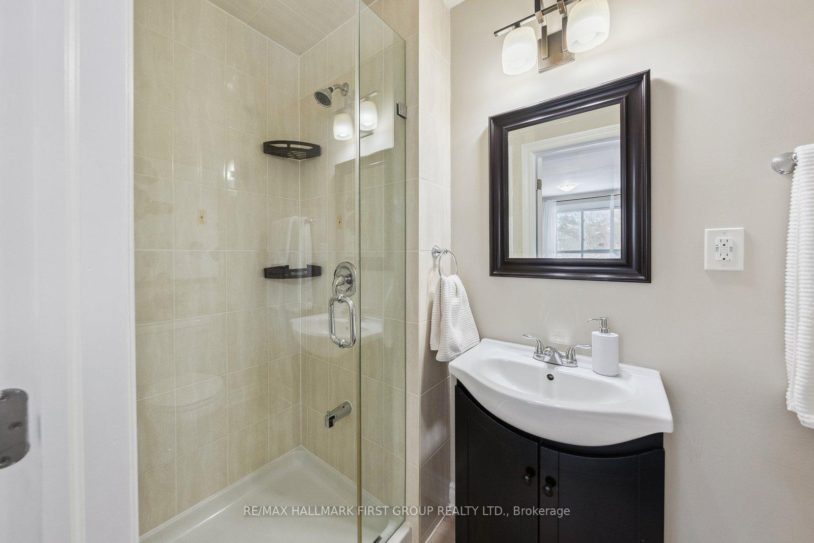 Photo 10 of 627 Sunset Boulevard, Clarington, Newcastle — HOMEH