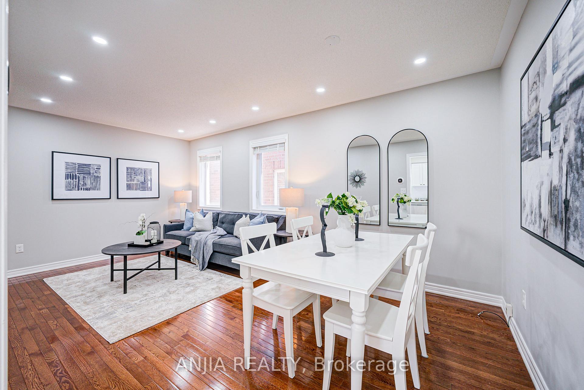 Photo 24 of 63 Brownridge Place, Whitby, Williamsburg — HOMEH