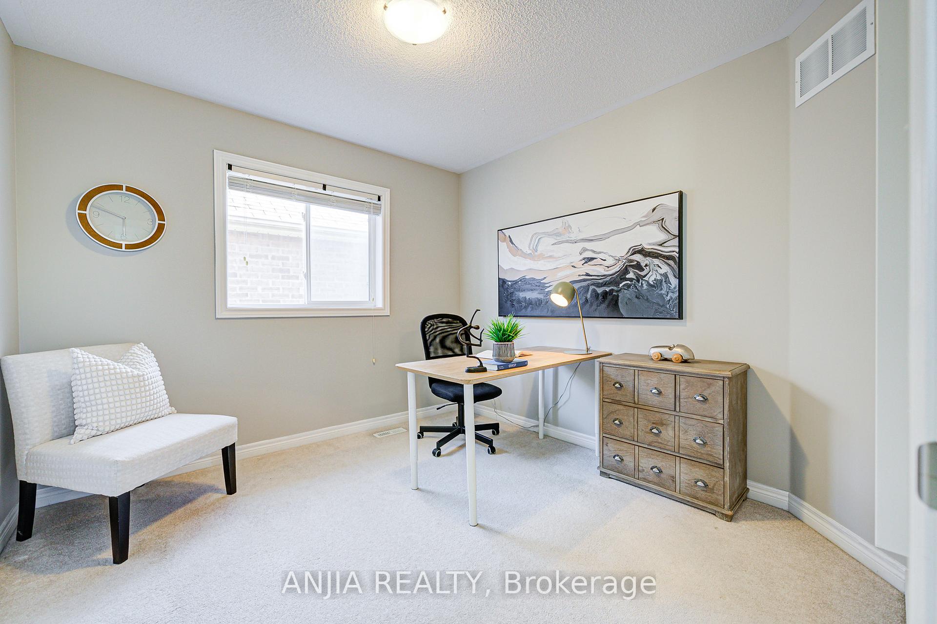 Photo 32 of 63 Brownridge Place, Whitby, Williamsburg — HOMEH