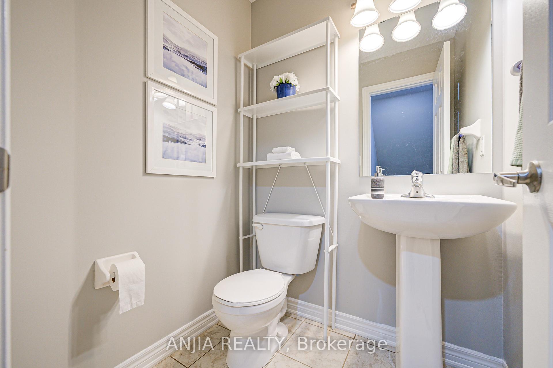 Photo 28 of 63 Brownridge Place, Whitby, Williamsburg — HOMEH