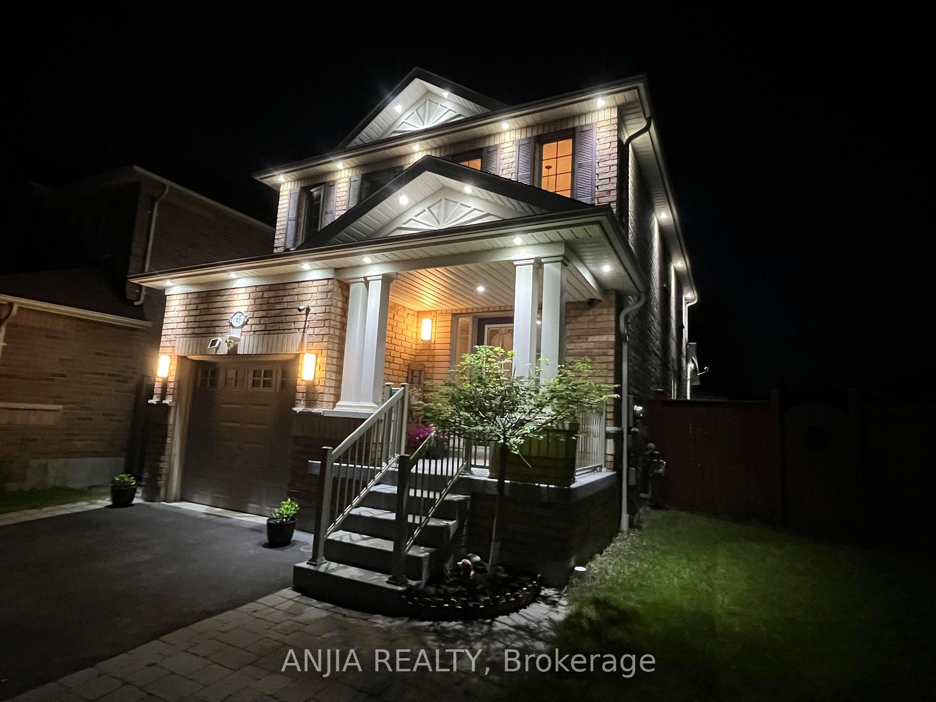 Photo 36 of 63 Brownridge Place, Whitby, Williamsburg — HOMEH