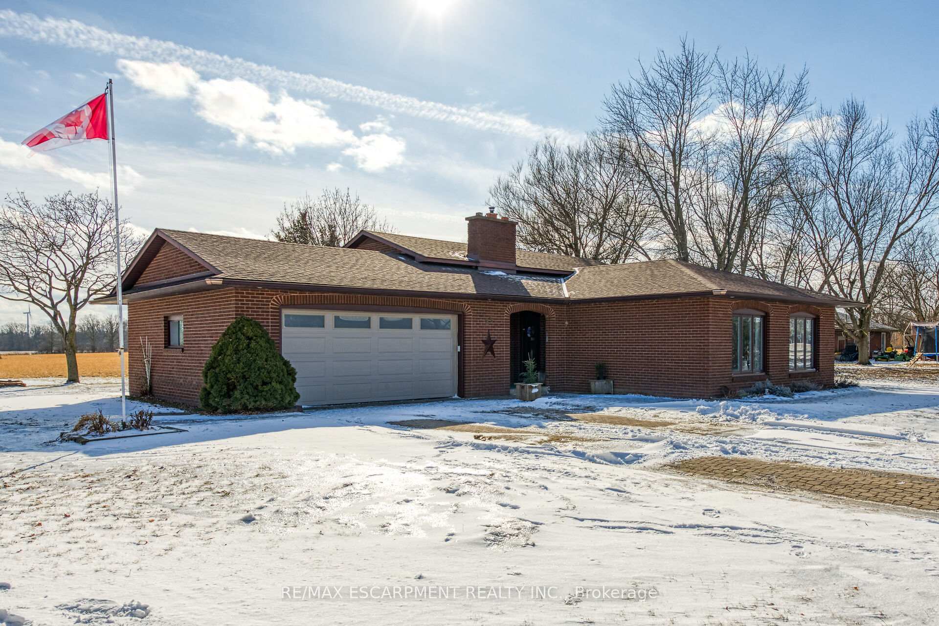 Photo 45 of 25 Main Avenue W, Haldimand — HOMEH