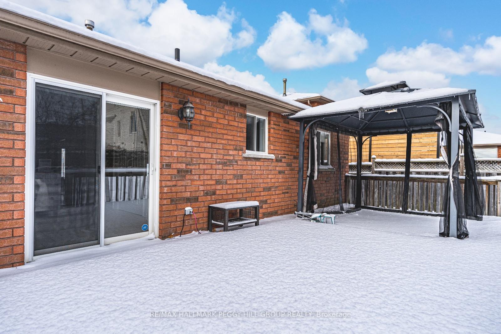 Photo 5 of 15 Seline Crescent, Barrie, Painswick South — HOMEH