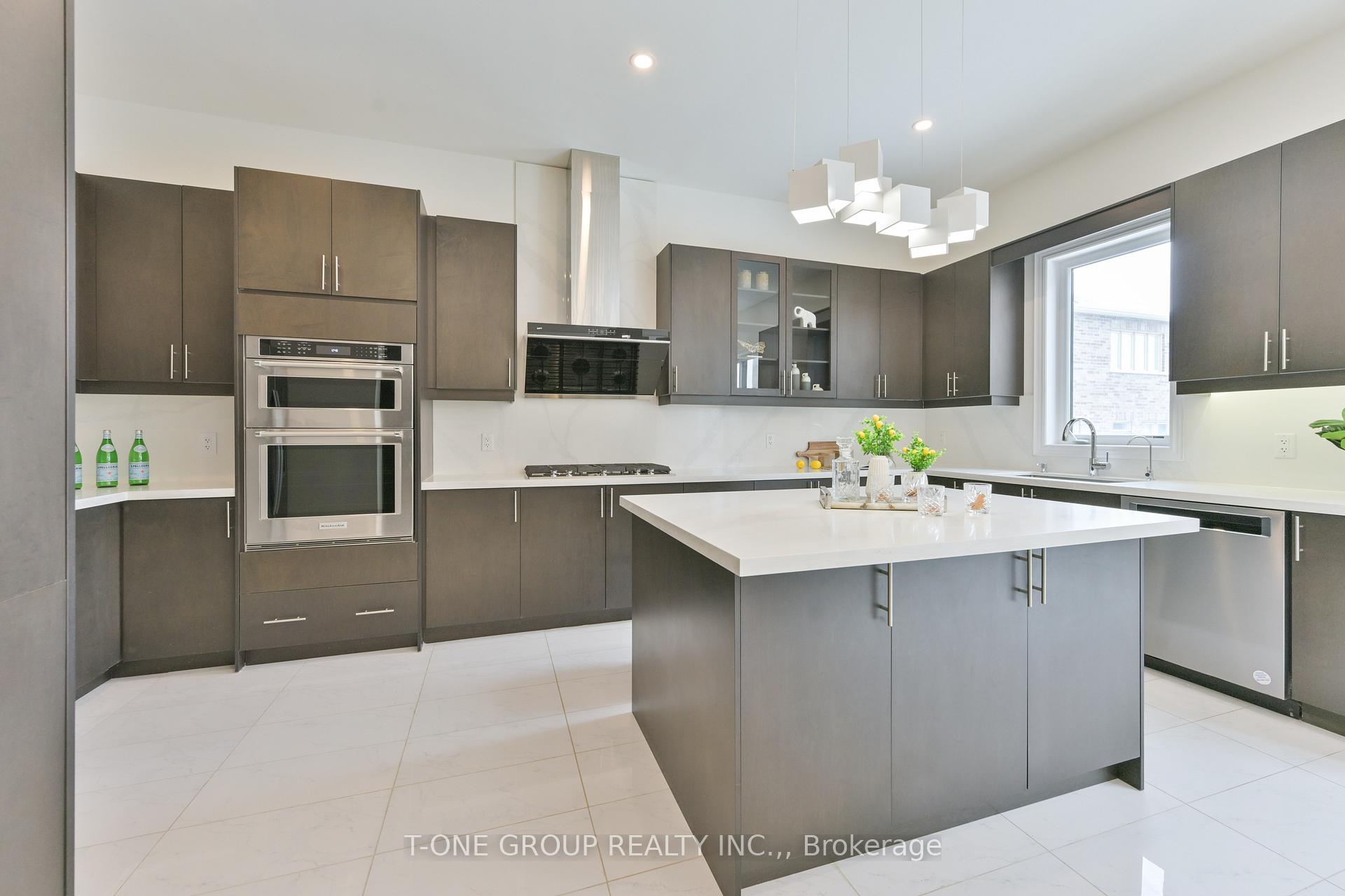 Photo 11 of 35 Crofting Crescent, Markham, Wismer — HOMEH