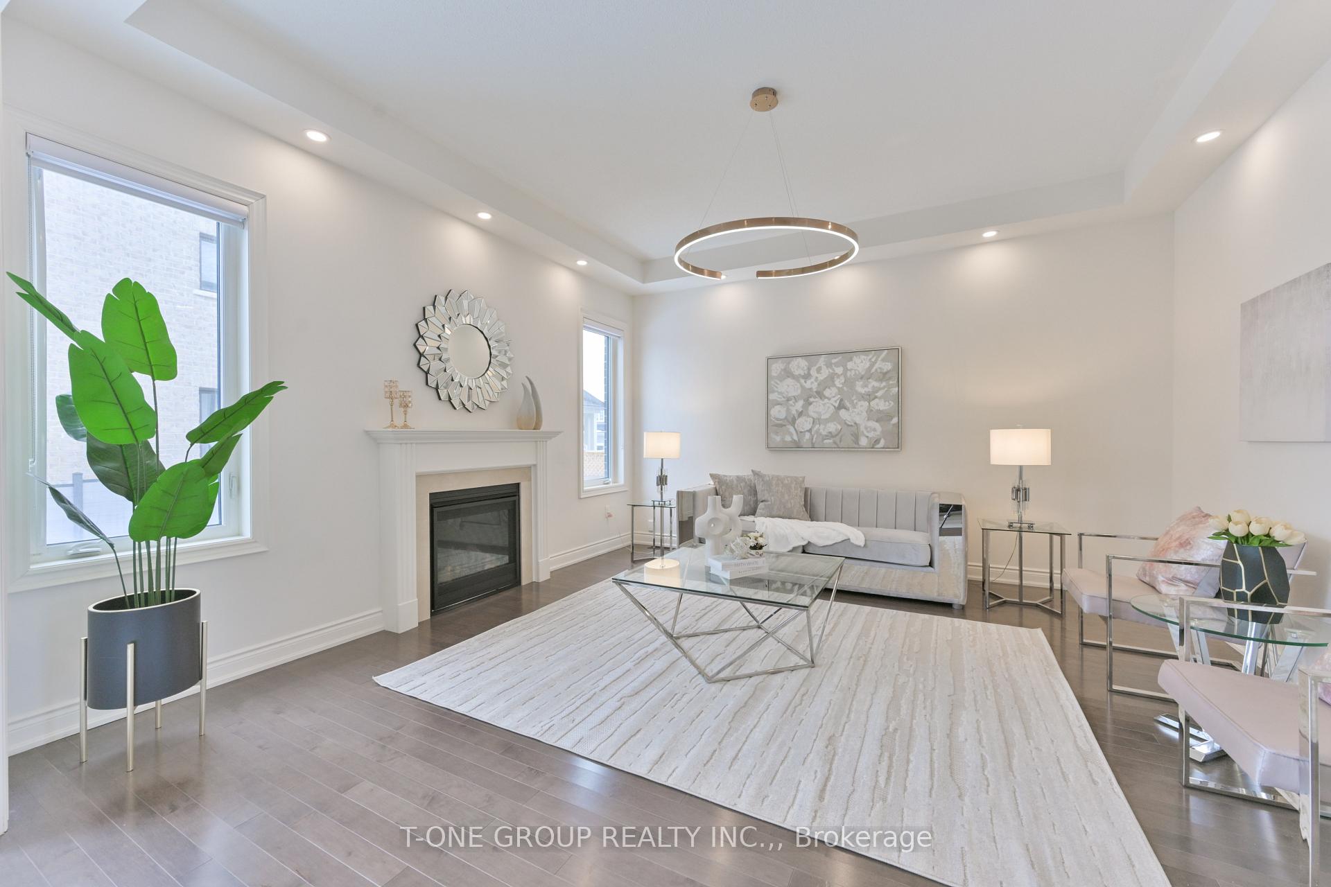 Photo 10 of 35 Crofting Crescent, Markham, Wismer — HOMEH