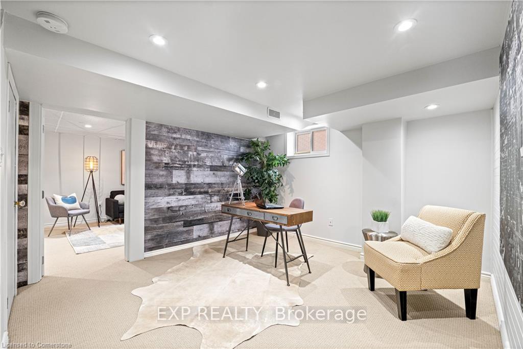 Photo 16 of 56 Second Street N, Hamilton, Stoney Creek — HOMEH