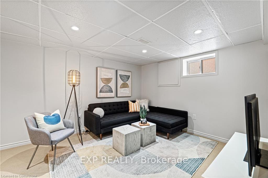 Photo 26 of 56 Second Street N, Hamilton, Stoney Creek — HOMEH