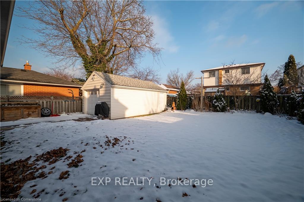 Photo 32 of 56 Second Street N, Hamilton, Stoney Creek — HOMEH