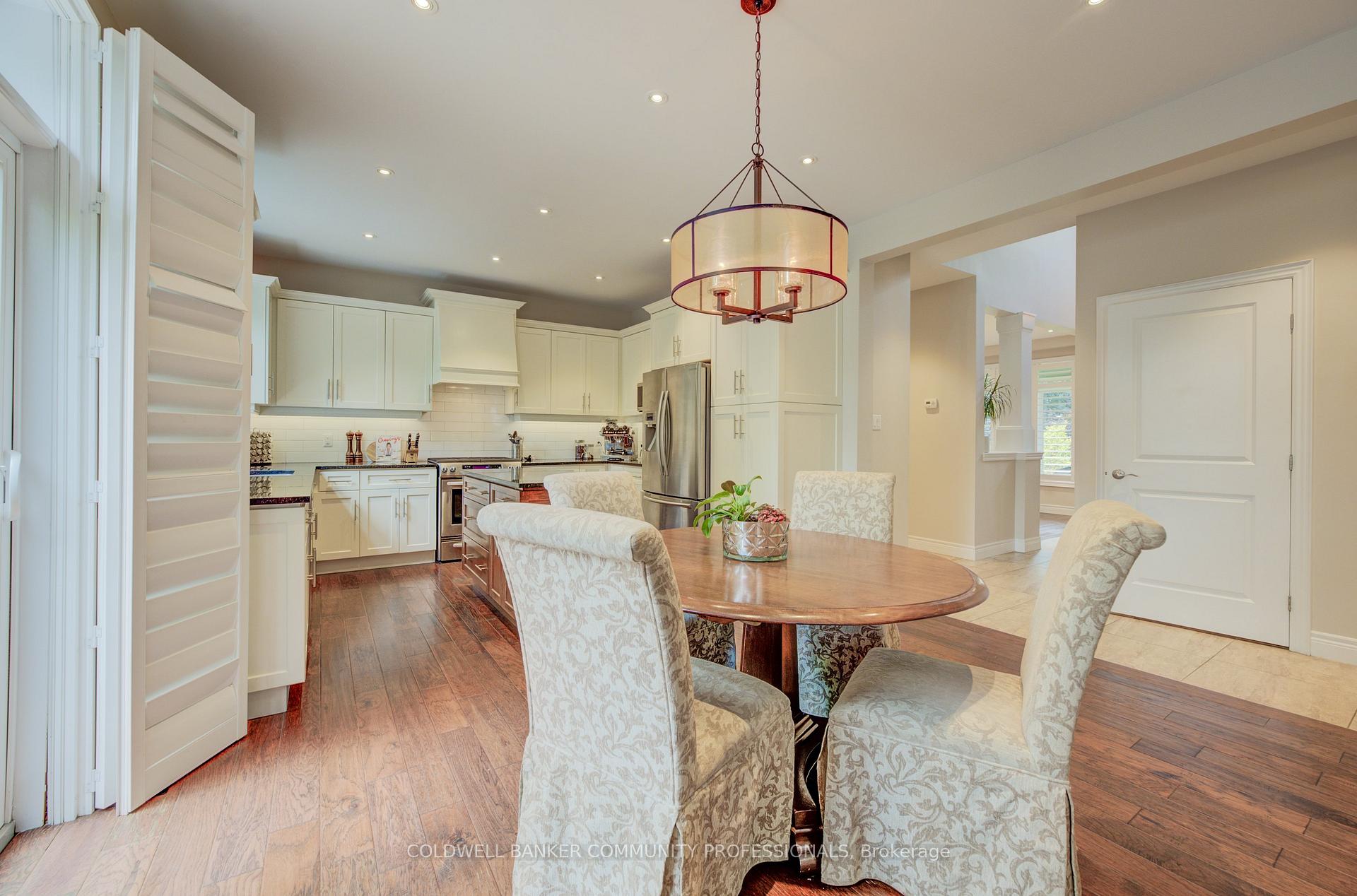 Photo 6 of 35 Fern Avenue, Hamilton, Waterdown — HOMEH