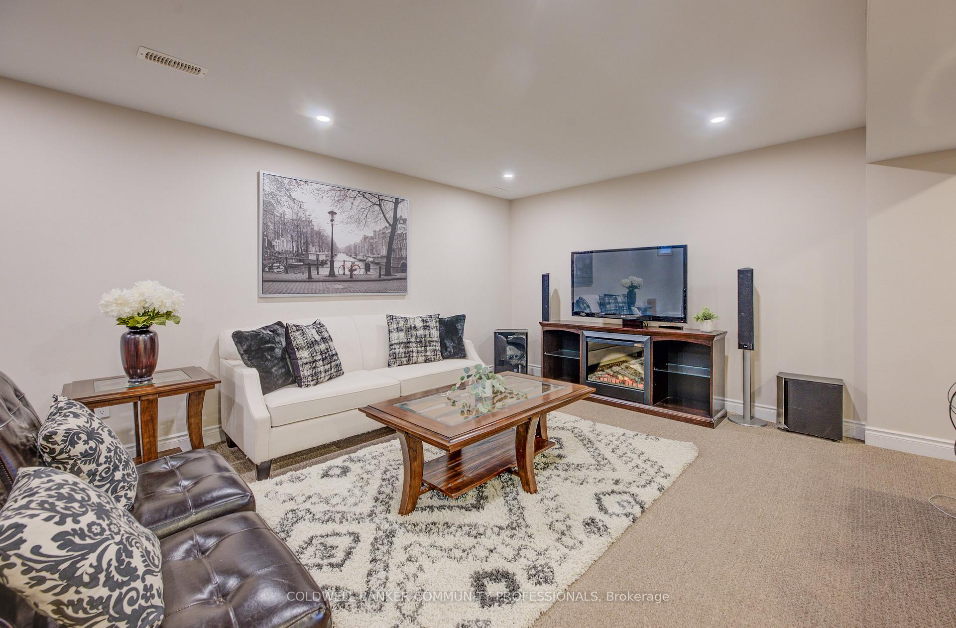 Photo 24 of 35 Fern Avenue, Hamilton, Waterdown — HOMEH