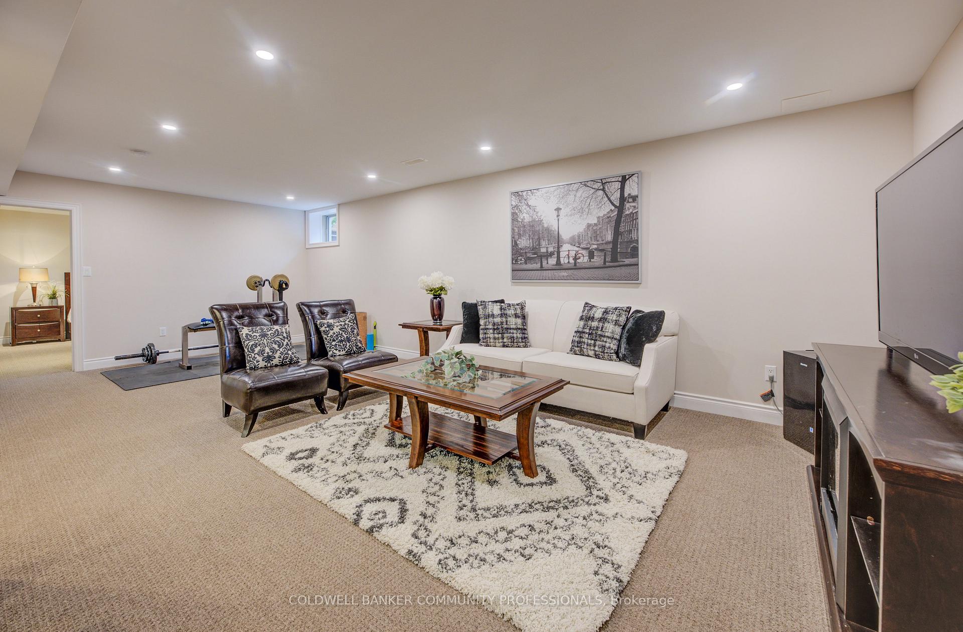 Photo 26 of 35 Fern Avenue, Hamilton, Waterdown — HOMEH