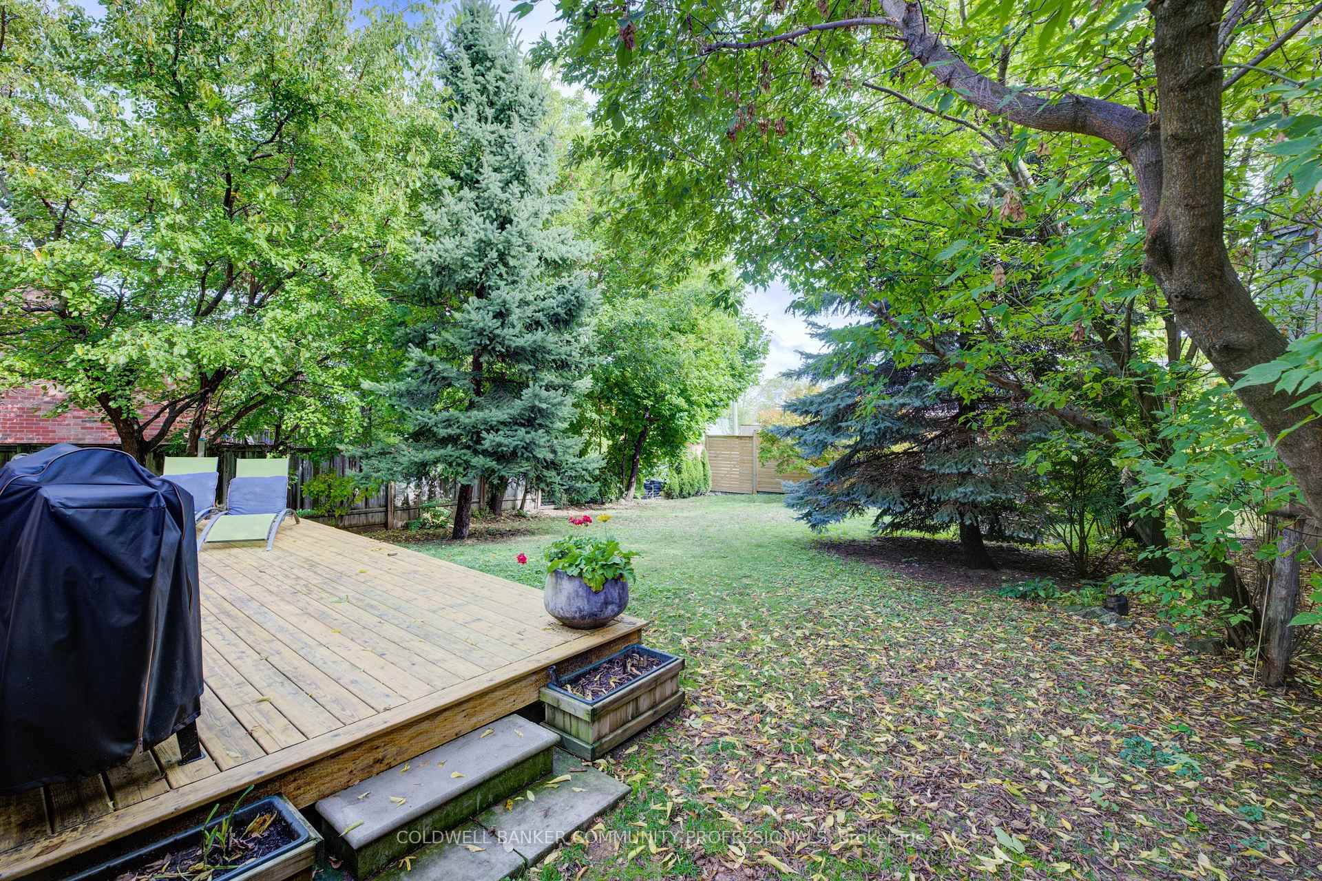 Photo 46 of 35 Fern Avenue, Hamilton, Waterdown — HOMEH