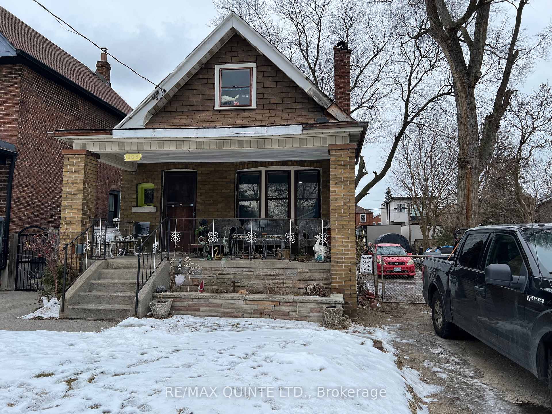 Photo 1 of 205 Linsmore Crescent, Toronto, East York — HOMEH