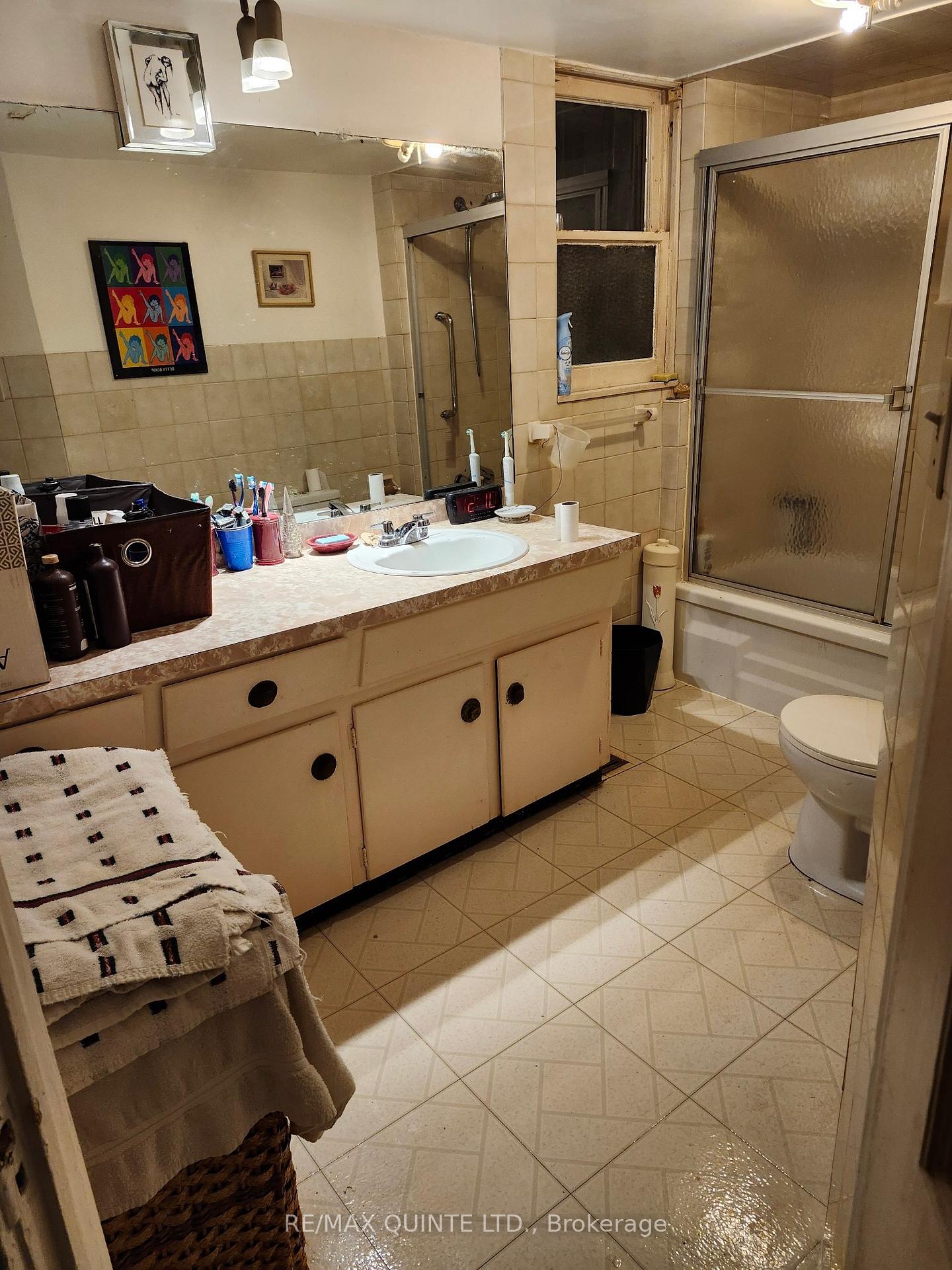 Photo 24 of 205 Linsmore Crescent, Toronto, East York — HOMEH