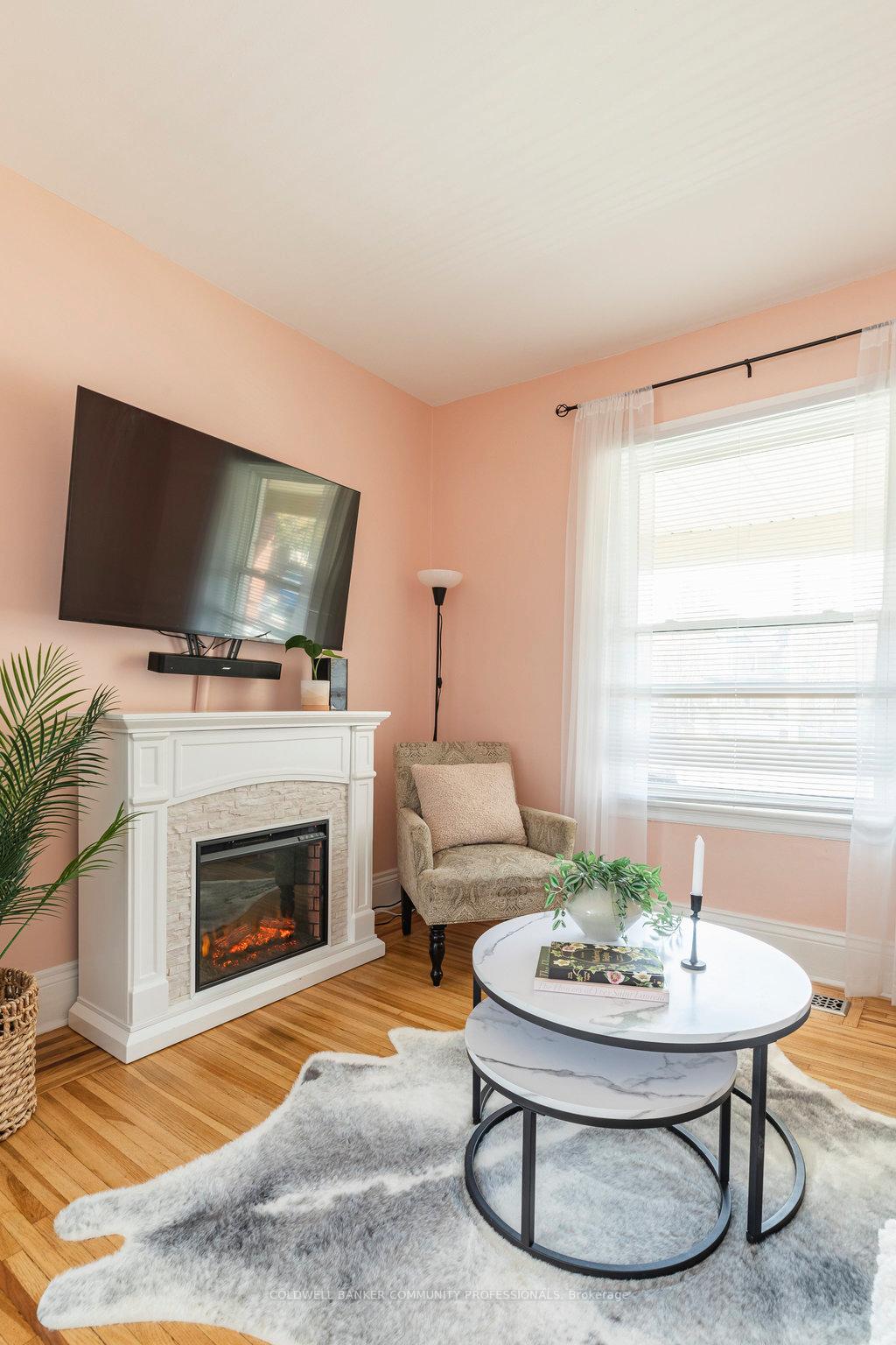 Photo 5 of 6 Belview Avenue, Hamilton, Crown Point — HOMEH