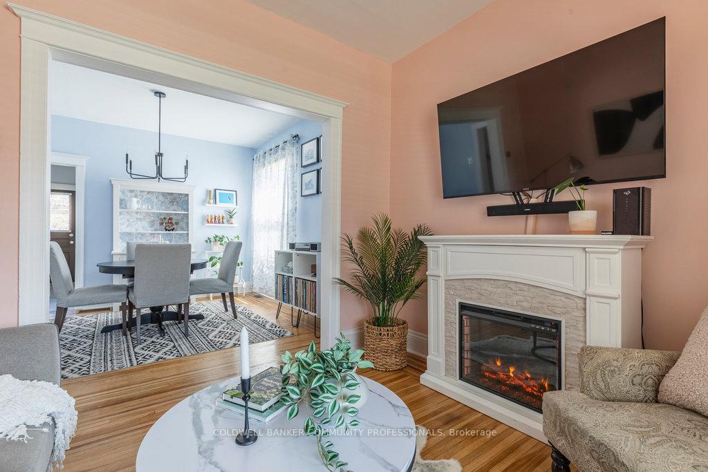 Photo 2 of 6 Belview Avenue, Hamilton, Crown Point — HOMEH