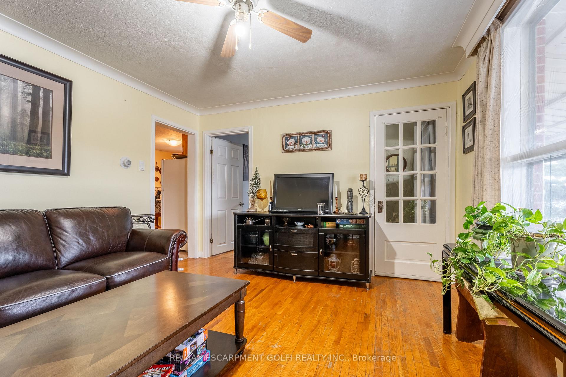 Photo 15 of 214 Margaret Avenue, Hamilton, Stoney Creek — HOMEH