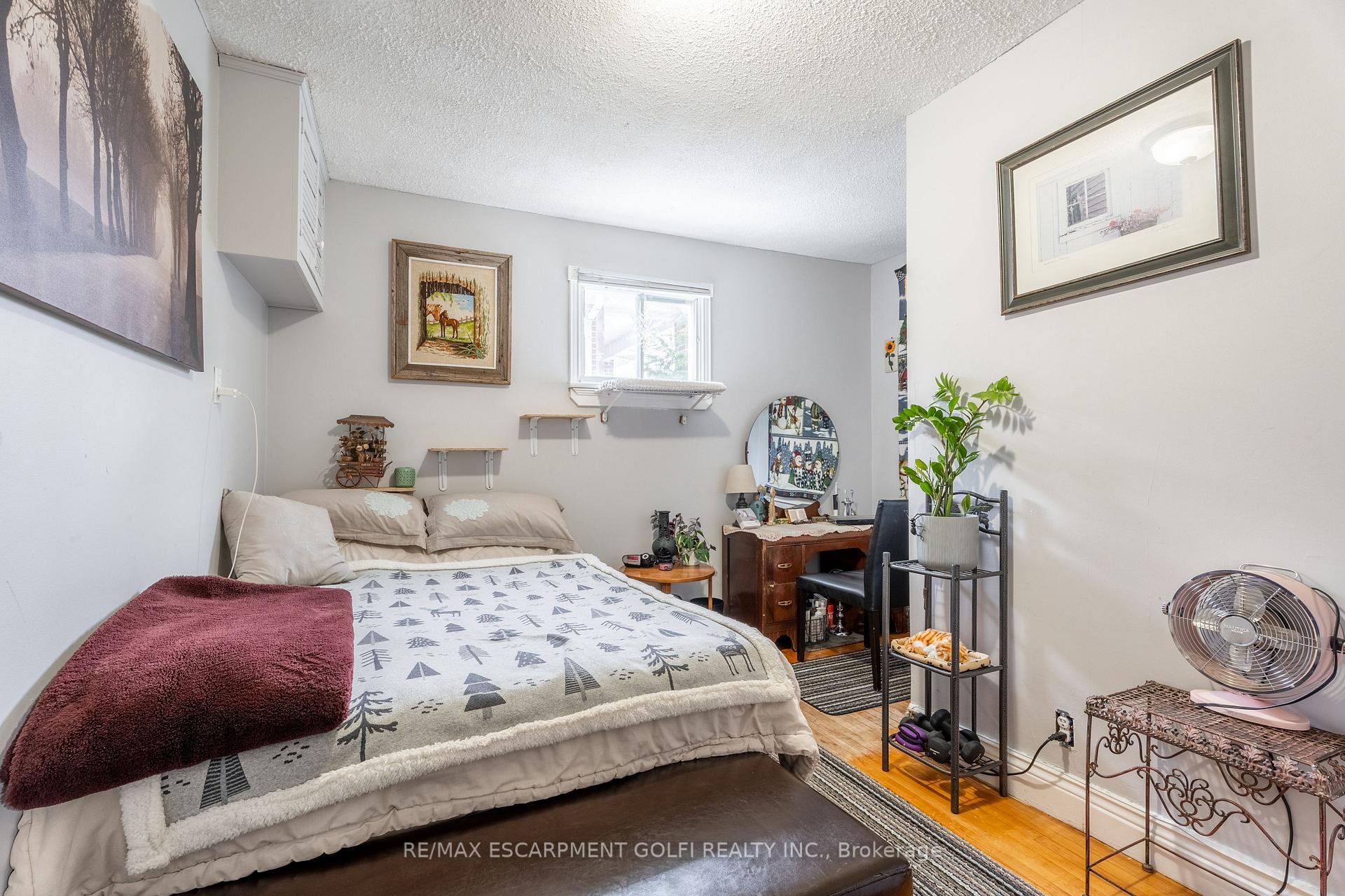 Photo 7 of 214 Margaret Avenue, Hamilton, Stoney Creek — HOMEH