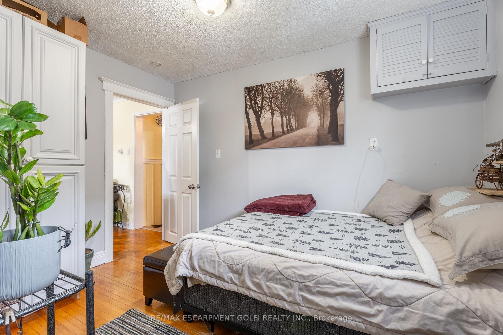 Photo 32 of 214 Margaret Avenue, Hamilton, Stoney Creek — HOMEH