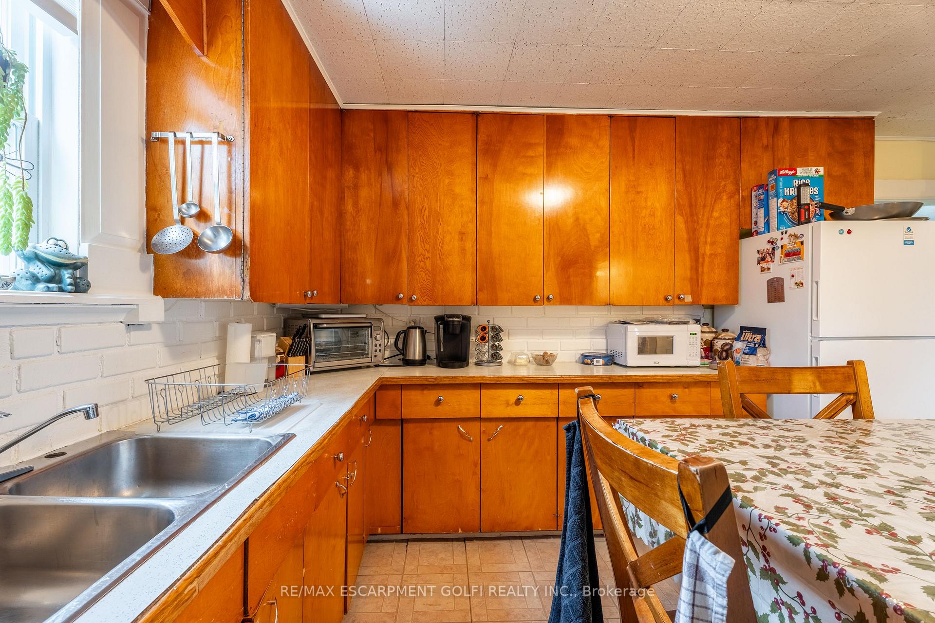 Photo 26 of 214 Margaret Avenue, Hamilton, Stoney Creek — HOMEH