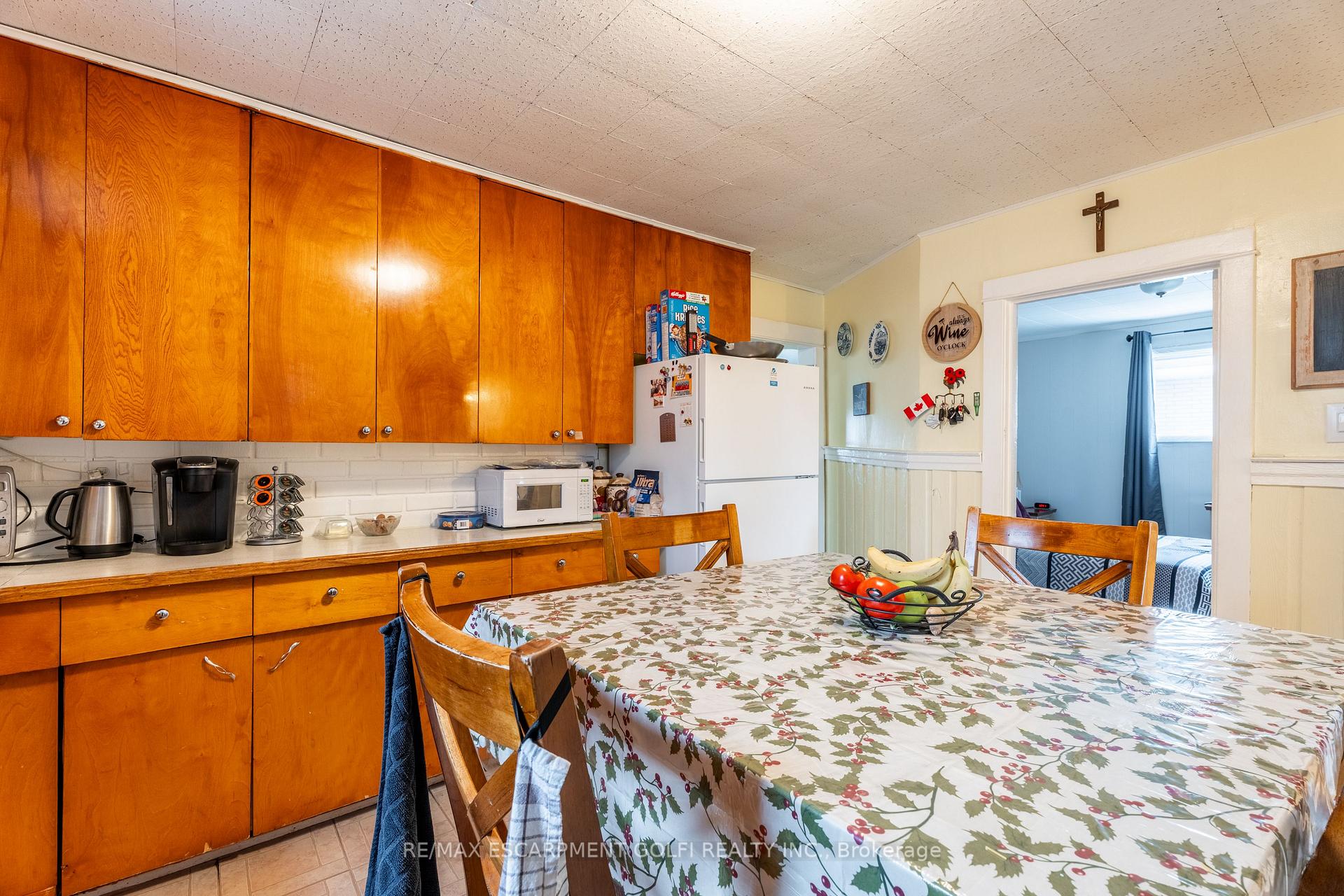Photo 25 of 214 Margaret Avenue, Hamilton, Stoney Creek — HOMEH