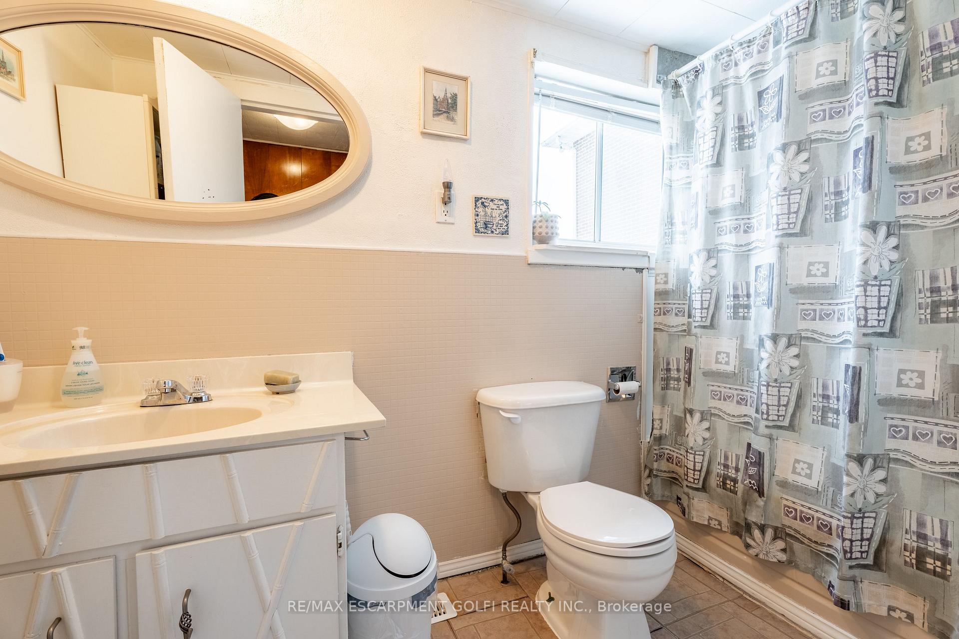 Photo 14 of 214 Margaret Avenue, Hamilton, Stoney Creek — HOMEH