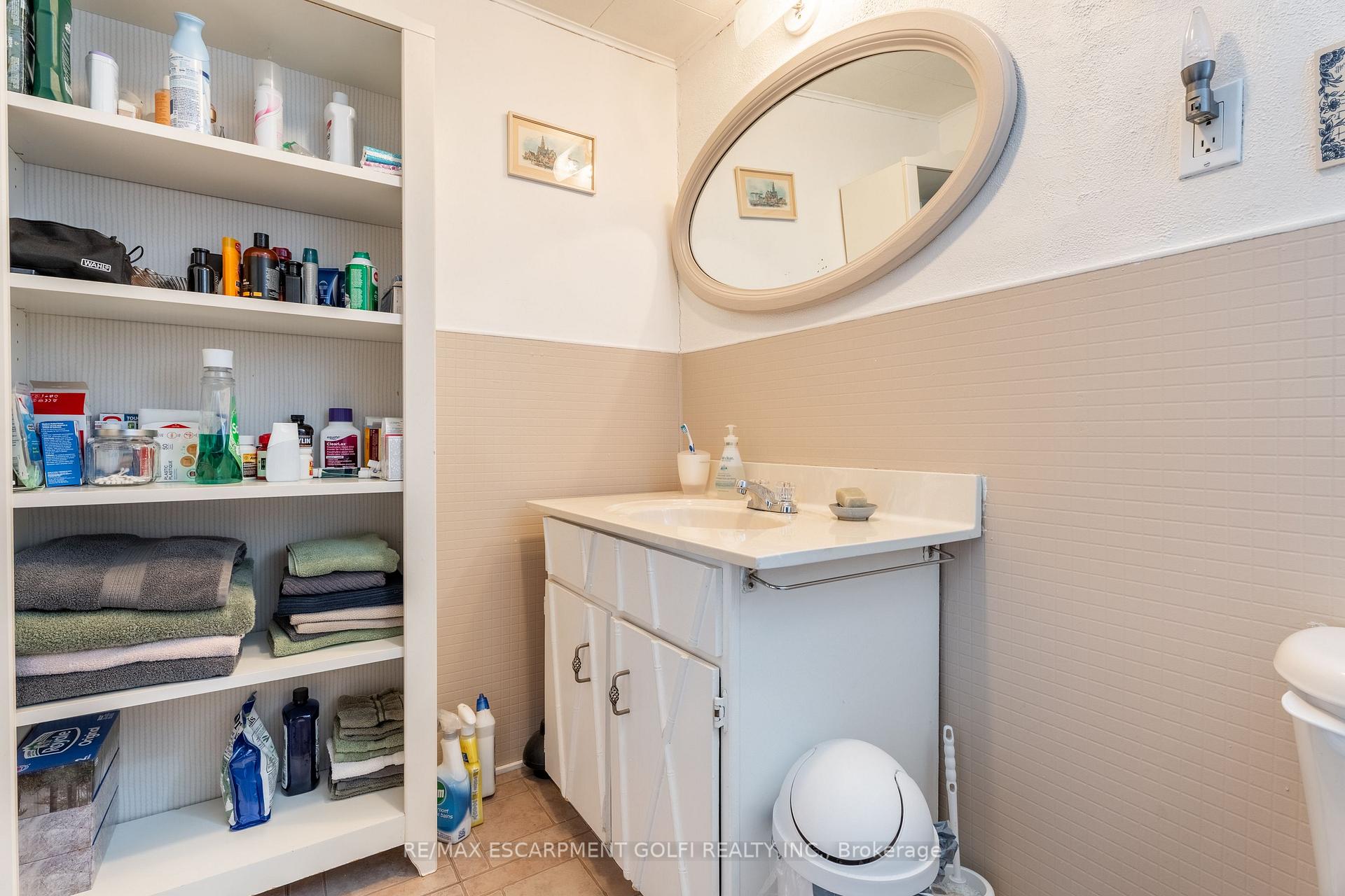 Photo 21 of 214 Margaret Avenue, Hamilton, Stoney Creek — HOMEH