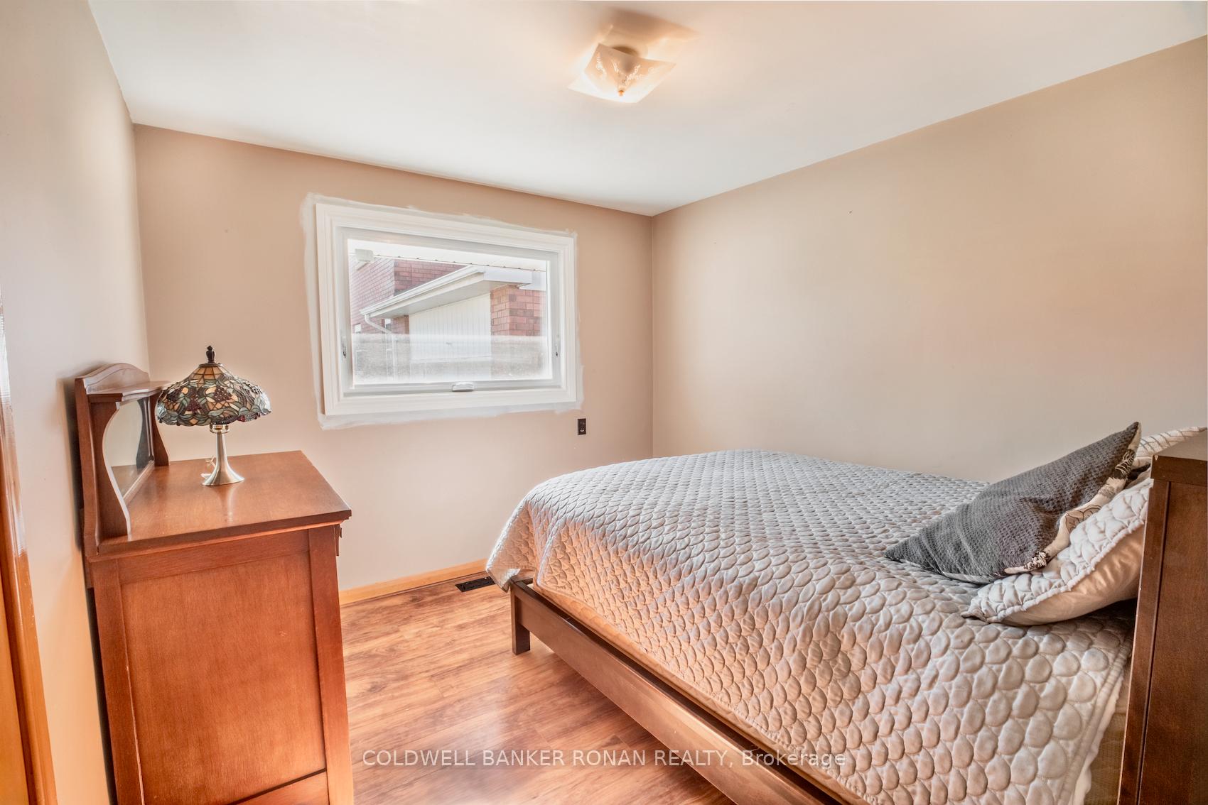 Photo 10 of 1 Colbeck Crescent, New Tecumseth, Alliston — HOMEH